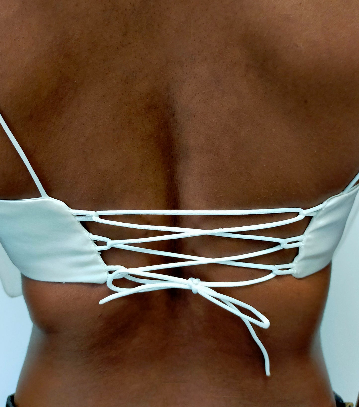 BOW BUSTIER