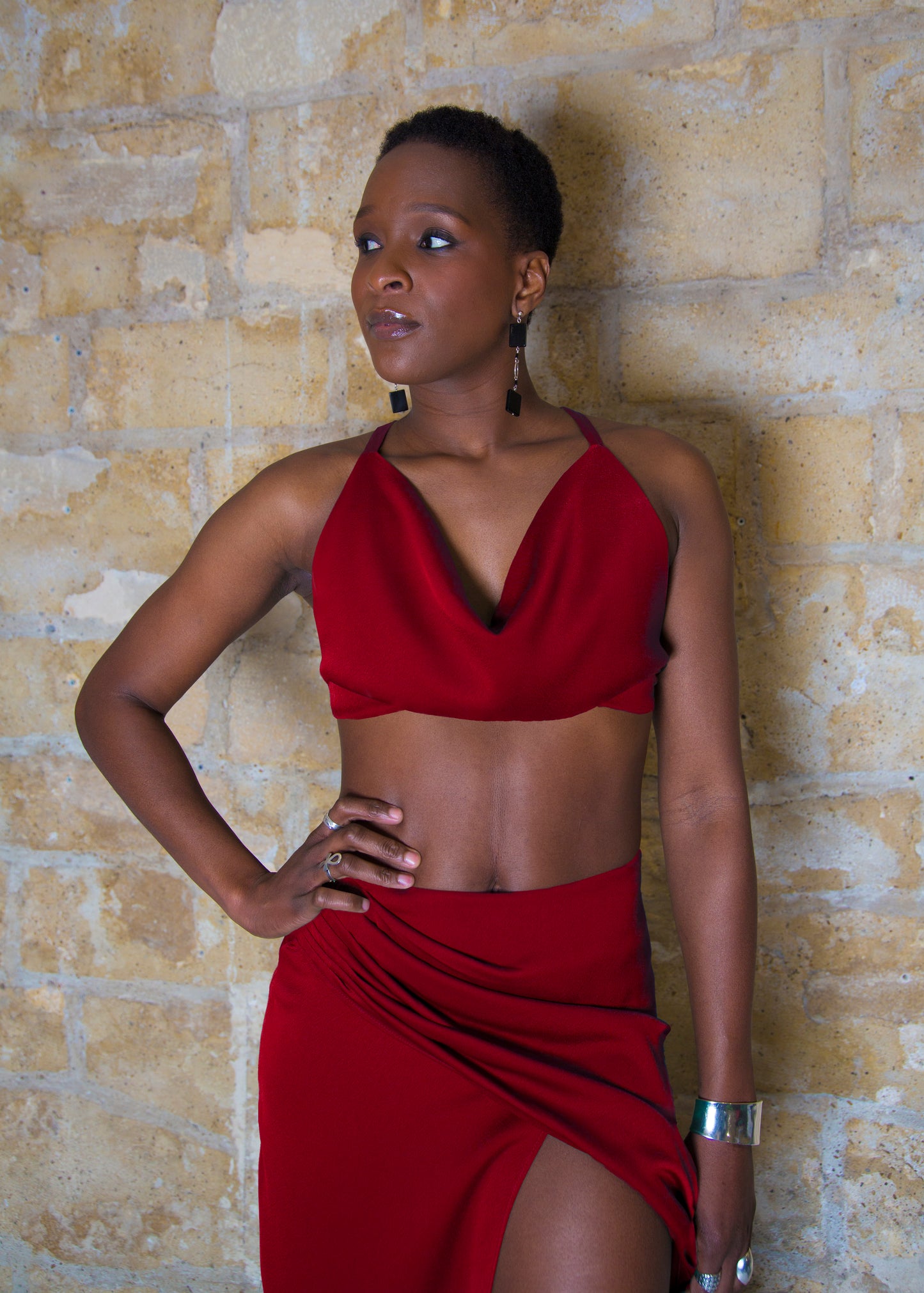 "JADE" CROPPED-TOP, CRIMSON RED