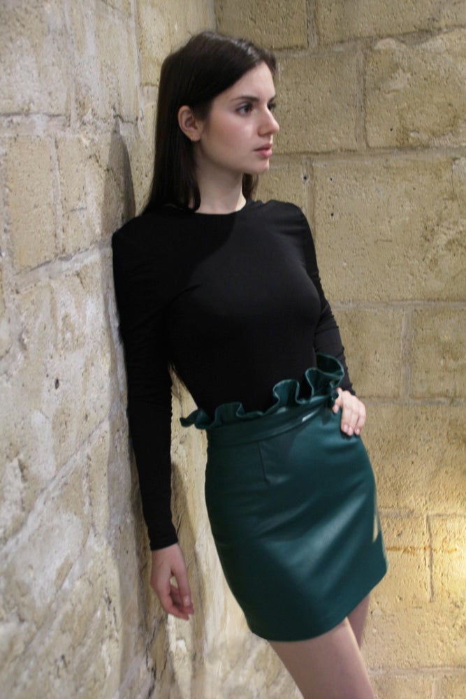 DEEP GREEN FRILLED WAIST MINI-SKIRT