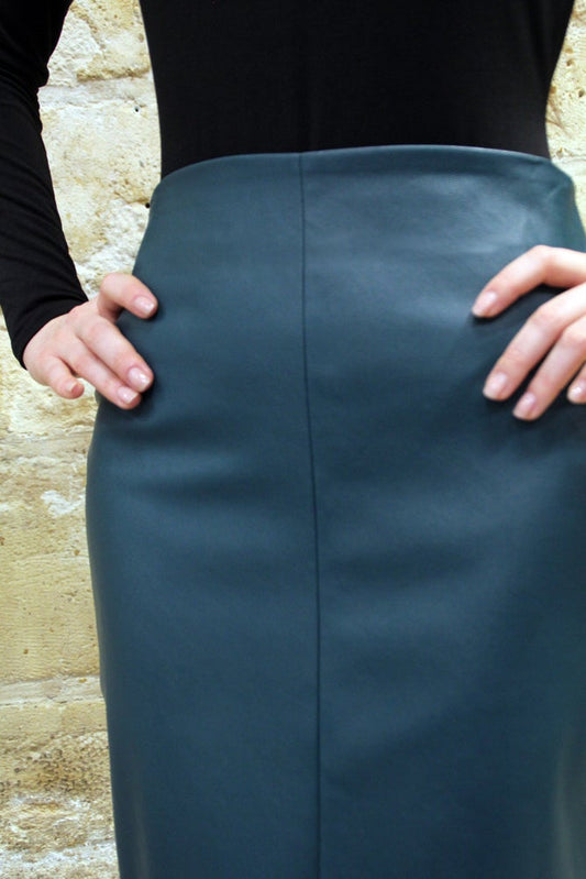DEEP GREEN FAUX LEATHER PENCIL SKIRT